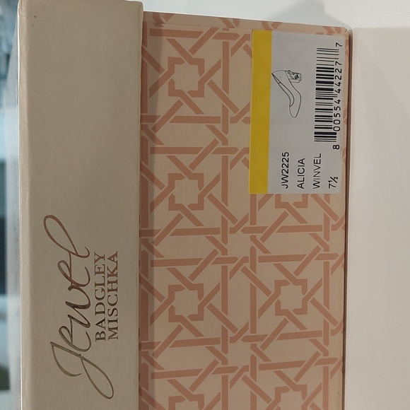 💃 Badgley Mischka Shoes - Picture 10 of 11